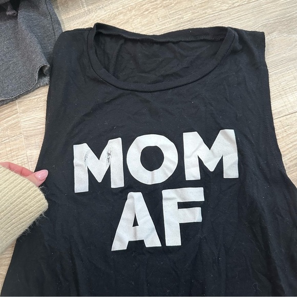 Cool Mom AF sweatshirt & tank top bundle - Picture 9 of 12